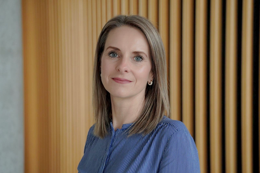 Portraitfoto von Katrin Mühlhans, Kundenberaterin